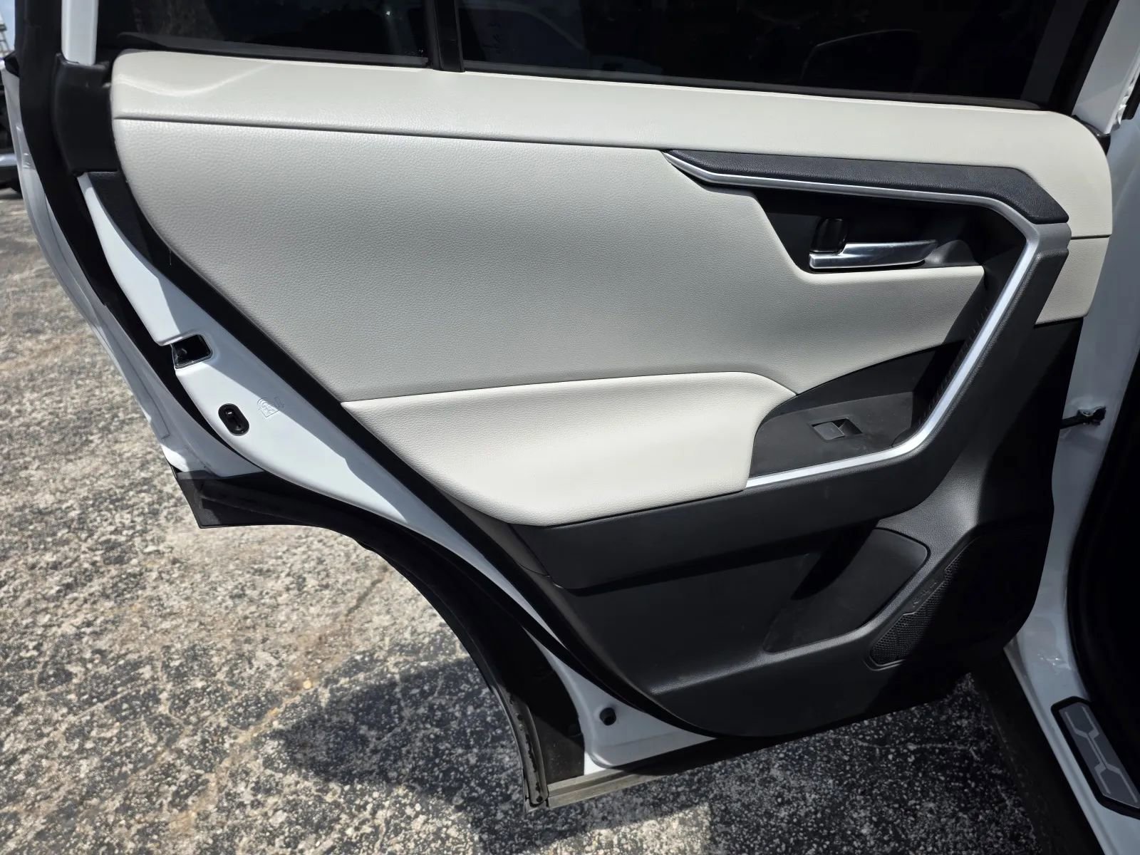 Used 2025 Toyota RAV4 XLE Premium w/ Weather Package image 12