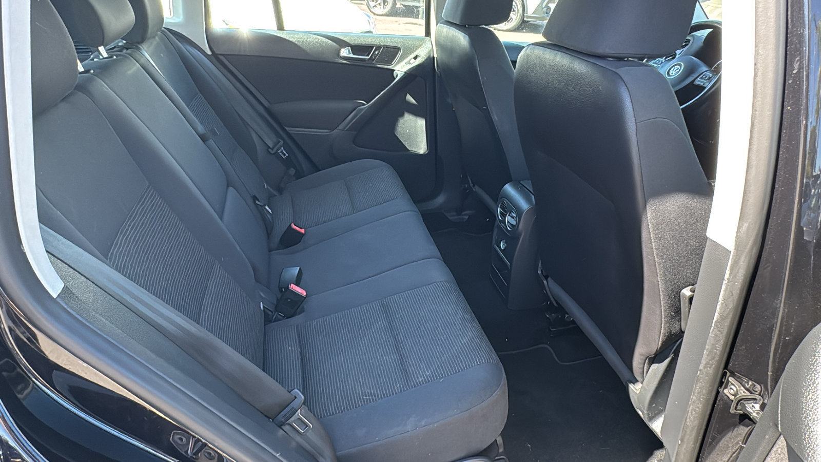 Used 2015 Volkswagen Tiguan S FWD image 11