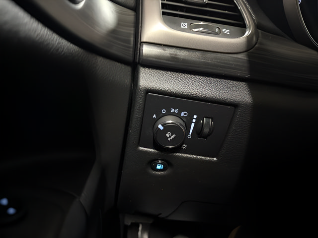 Used 2019 Jeep Grand Cherokee Laredo w/ Laredo X Package RWD image 20