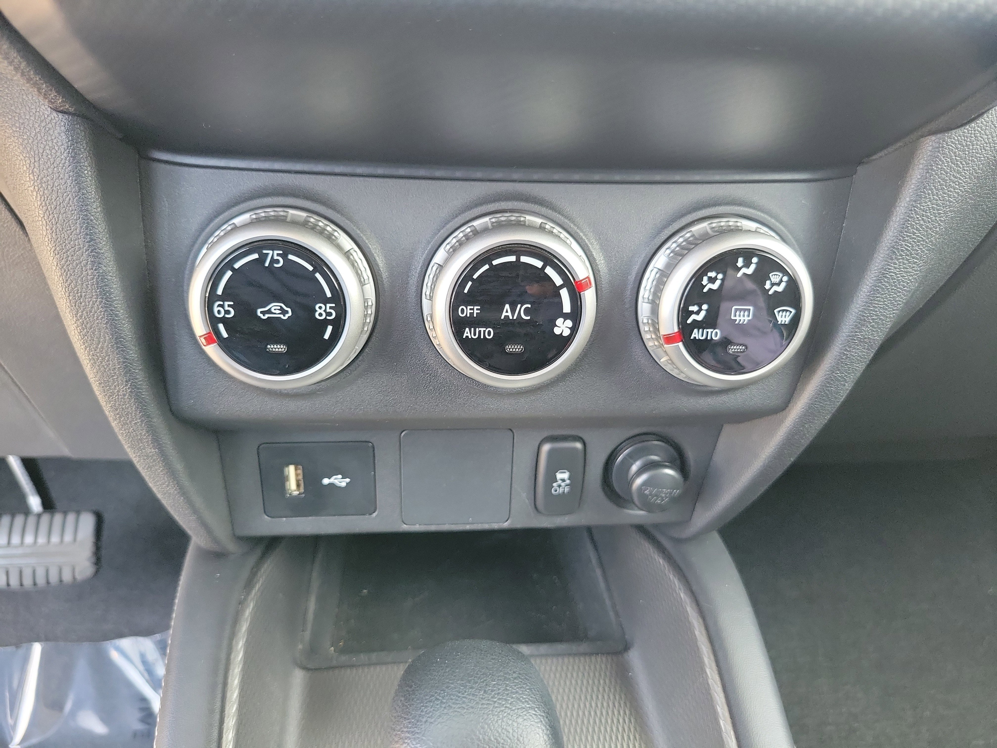 Used 2021 Mitsubishi Outlander Sport ES FWD image 28
