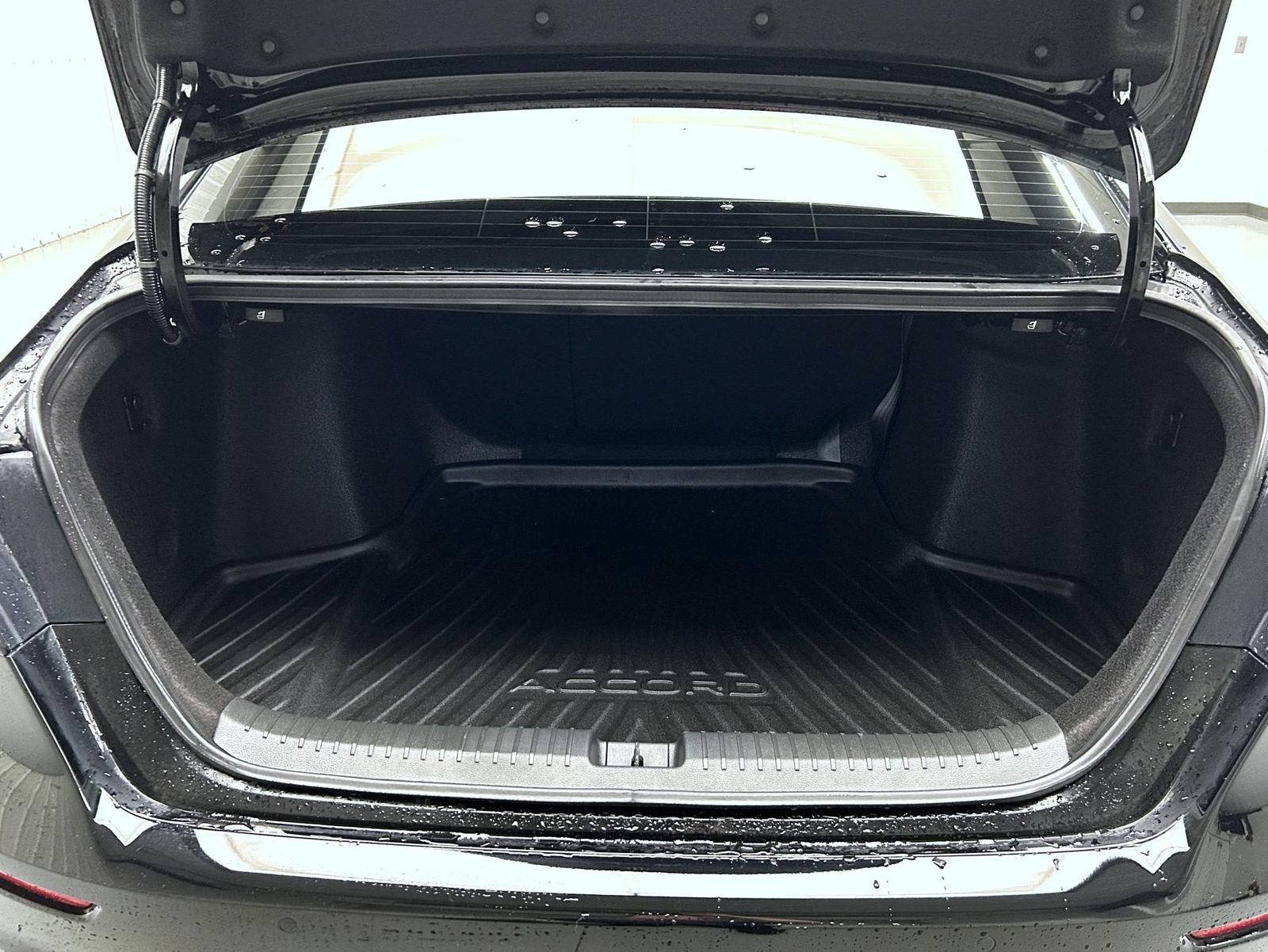 Used 2024 Honda Accord Touring image 21
