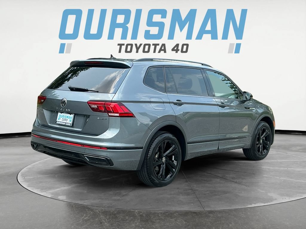 Used 2024 Volkswagen Tiguan SE R-Line AWD/4WD image 7