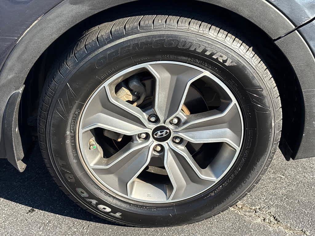 Used 2014 Hyundai Santa Fe GLS FWD image 32
