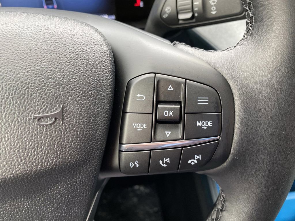 New 2025 Ford Maverick XLT w/ XLT Luxury Package image 31