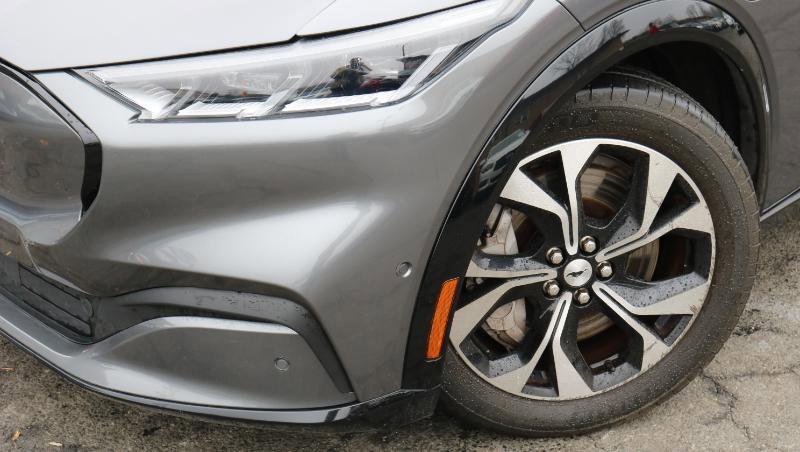 Used 2023 Ford Mustang Mach-E Premium image 4