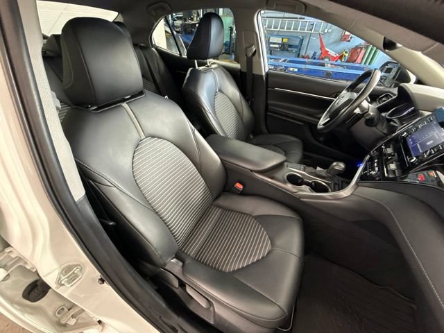 Used 2023 Toyota Camry SE w/ Convenience Package FWD image 28