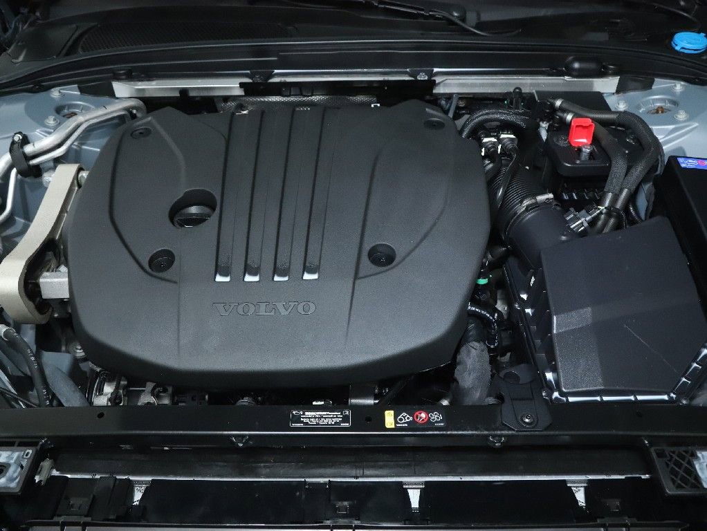 Used 2024 Volvo S60 B5 Plus FWD image 35