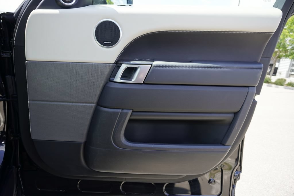 Used 2019 Land Rover Range Rover Sport Supercharged AWD/4WD image 21