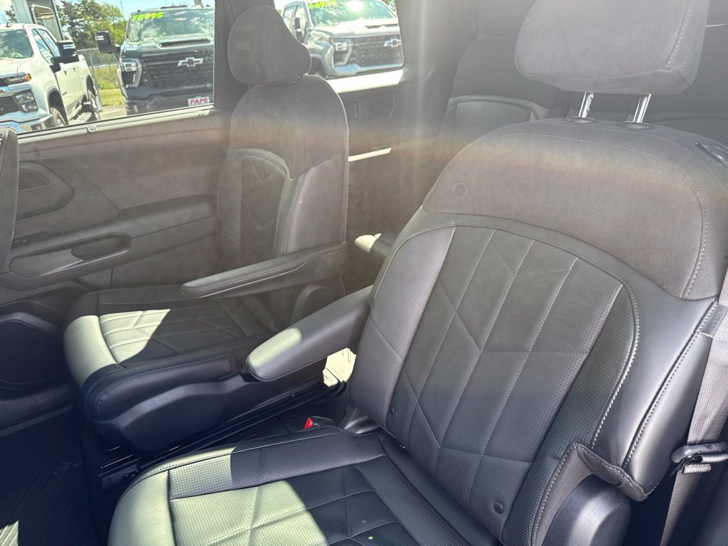 Used 2027 Kia Telluride SX Prestige X-Pro AWD/4WD image 23