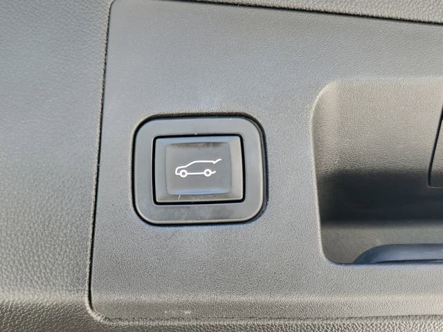 Used 2019 Cadillac XT5 FWD image 11