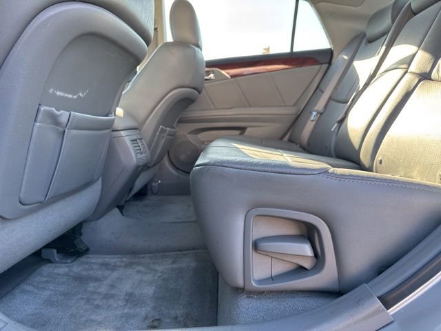 Used 2010 Toyota Avalon Limited FWD image 19