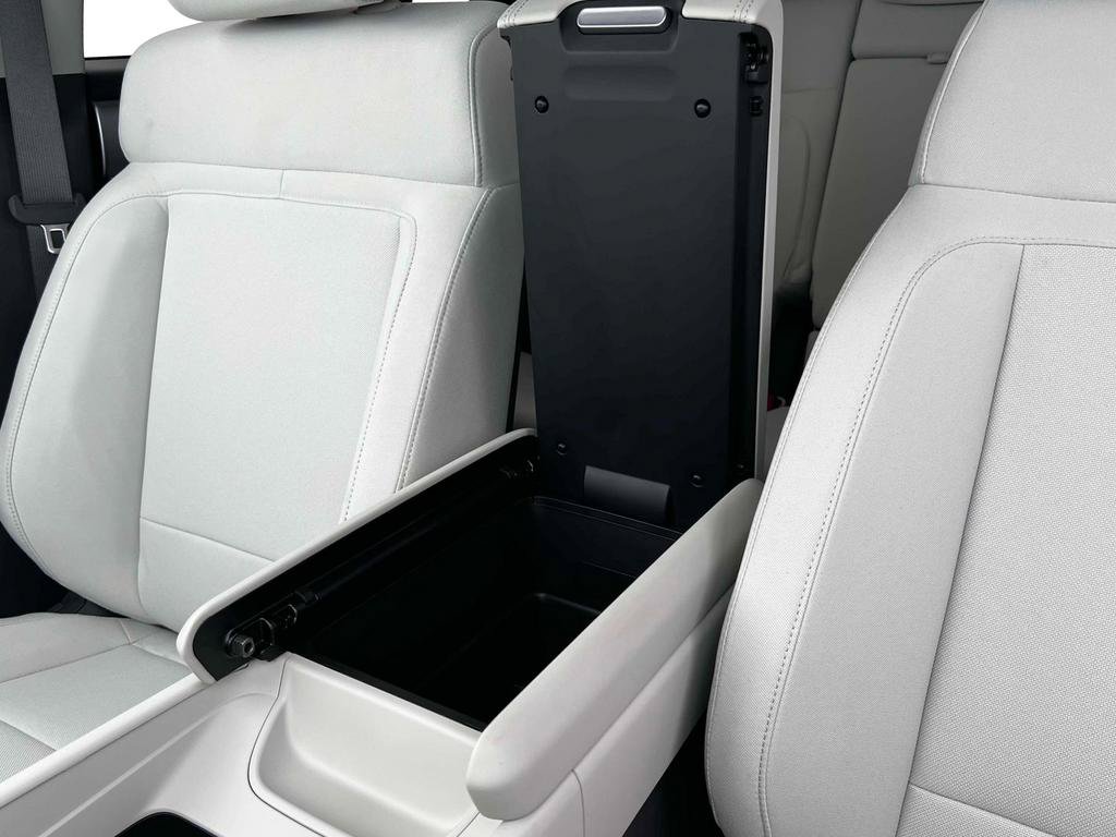 New 2026 Hyundai Santa Fe SE AWD/4WD image 18
