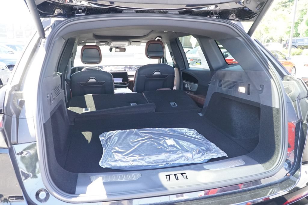 New 2026 Lincoln Nautilus Reserve AWD/4WD image 28