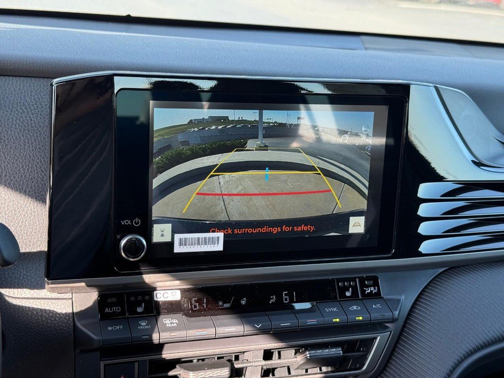 New 2026 Toyota Camry Hybrid w/ Convenience Package FWD image 19