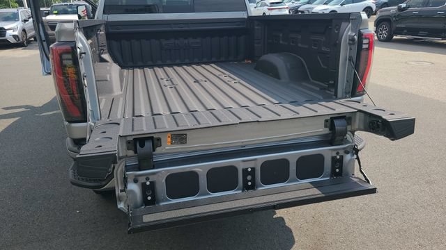 New 2026 GMC Sierra 2500 AT4 w/ Technology Package AWD/4WD image 25
