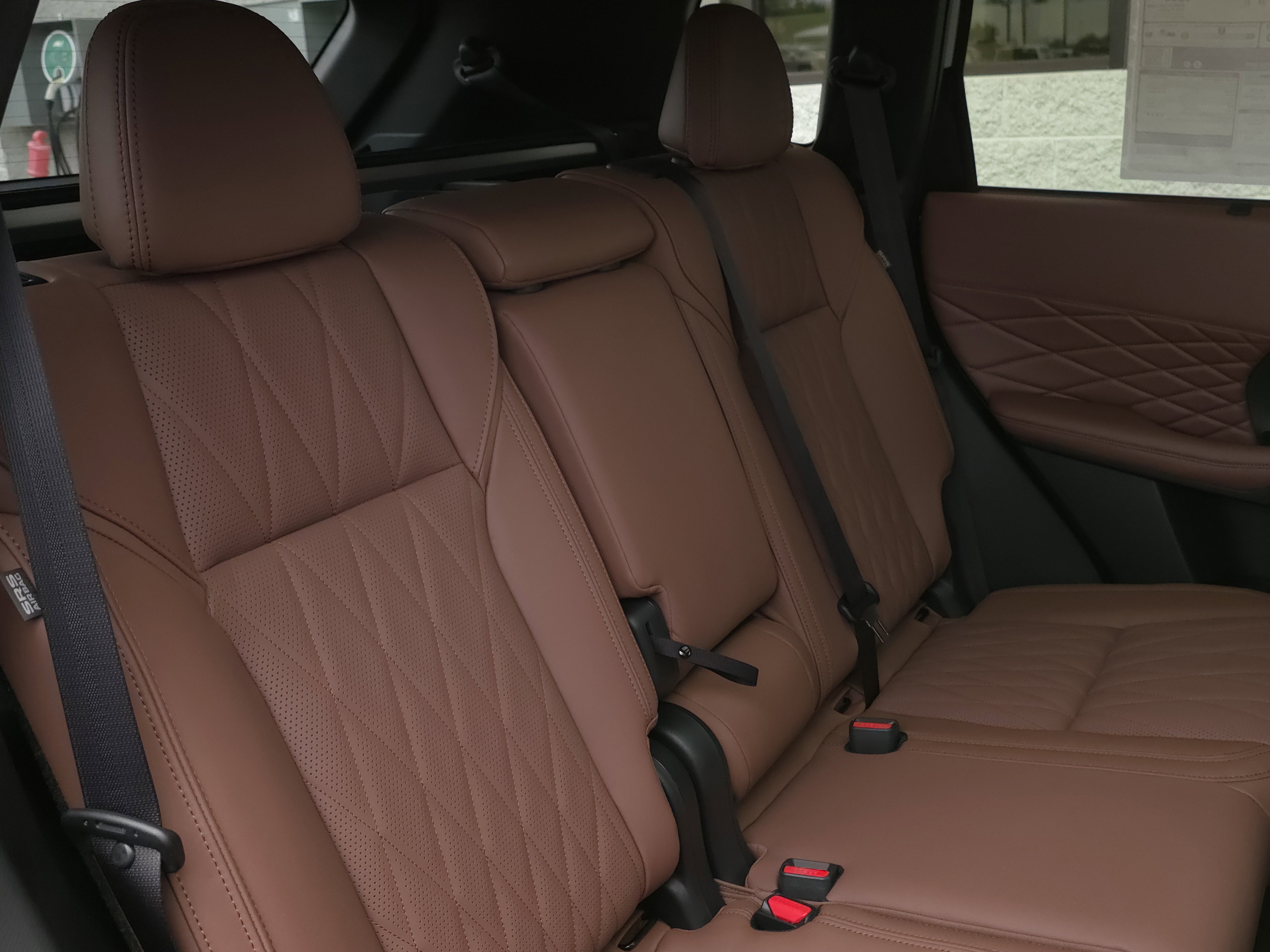 New 2025 Mitsubishi Outlander SEL image 29