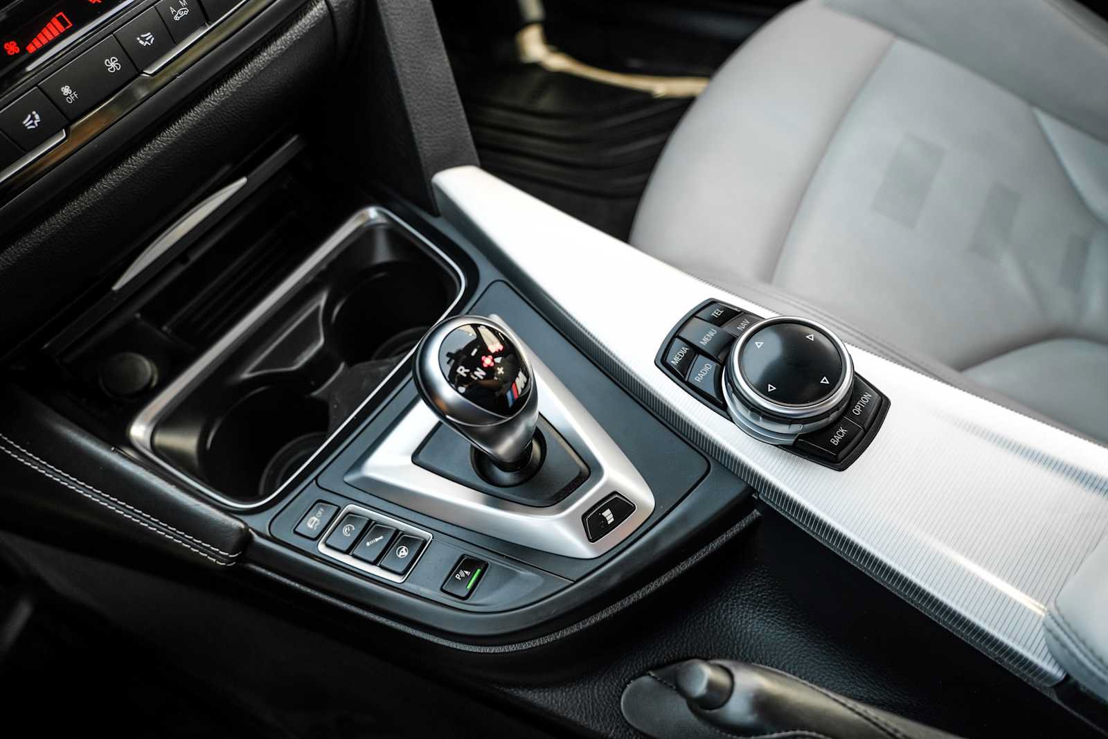 Used 2015 BMW M3 RWD image 22