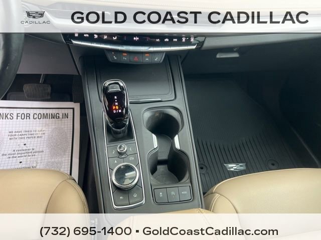 Used 2024 Cadillac XT4 Luxury w/ Cold Weather Package FWD image 24