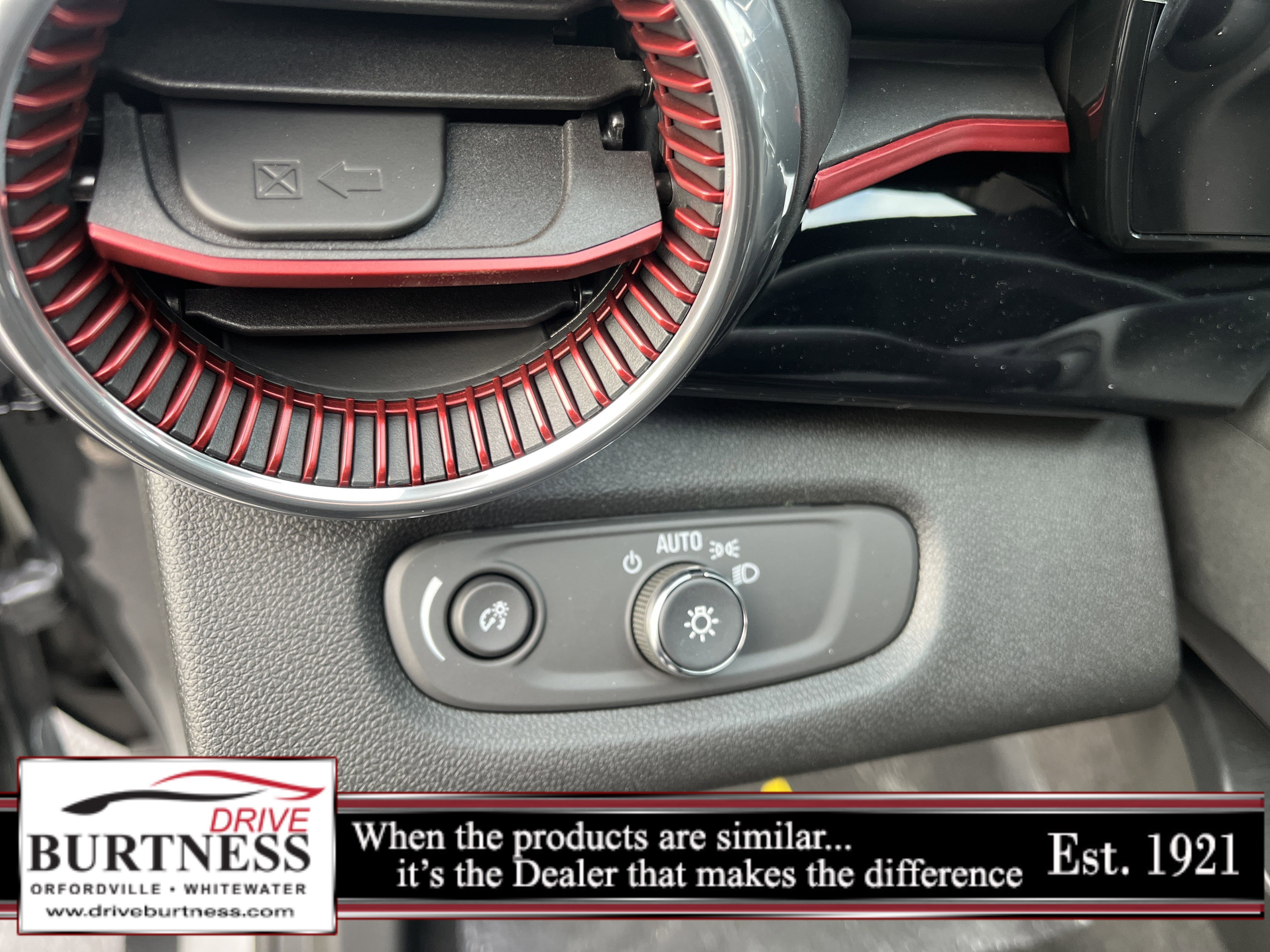 New 2026 Chevrolet Trax RS w/ Driver Confidence Package image 12