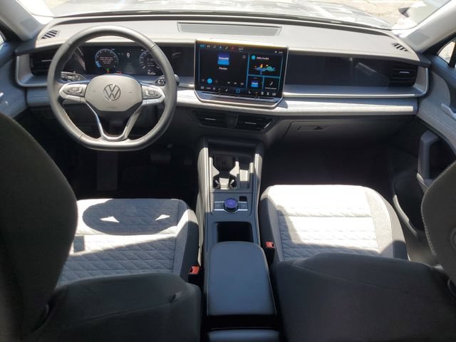 Certified 2025 Volkswagen Tiguan S FWD image 15