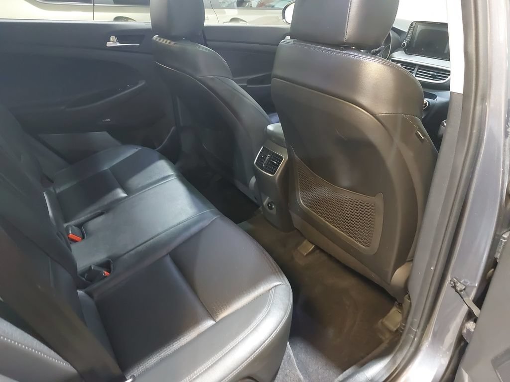 Used 2021 Hyundai Tucson Ultimate w/ Cargo Package FWD image 11