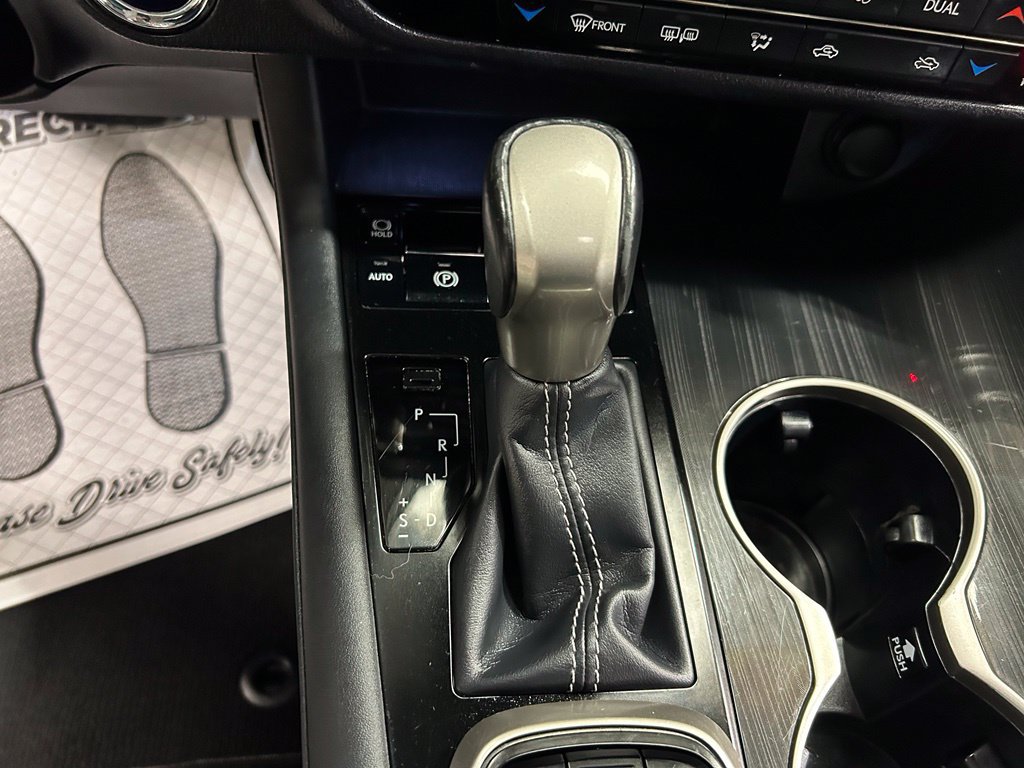 Used 2019 Lexus RX 450h AWD w/ Cold Area Package image 18