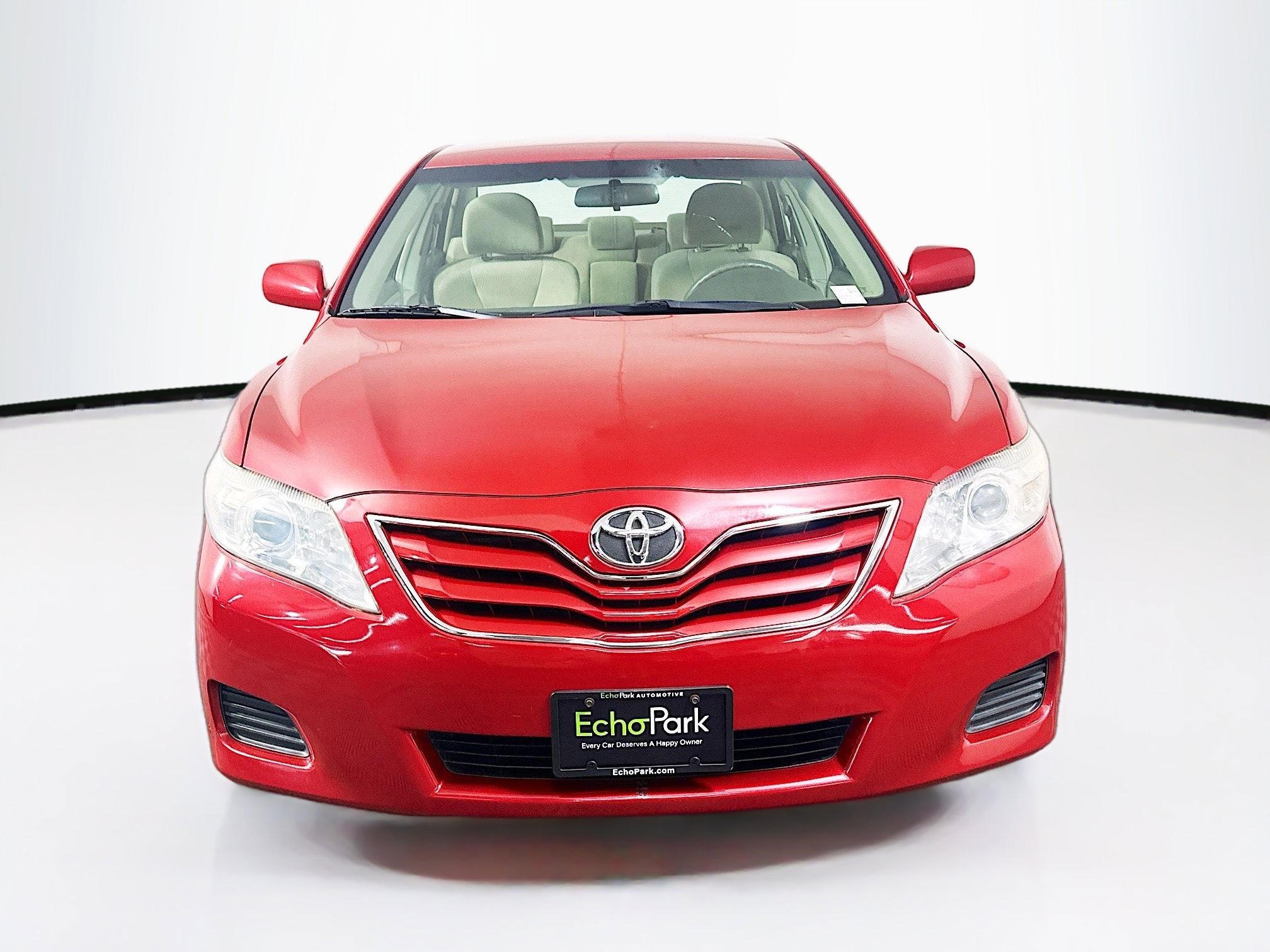 Used 2010 Toyota Camry LE FWD image 2