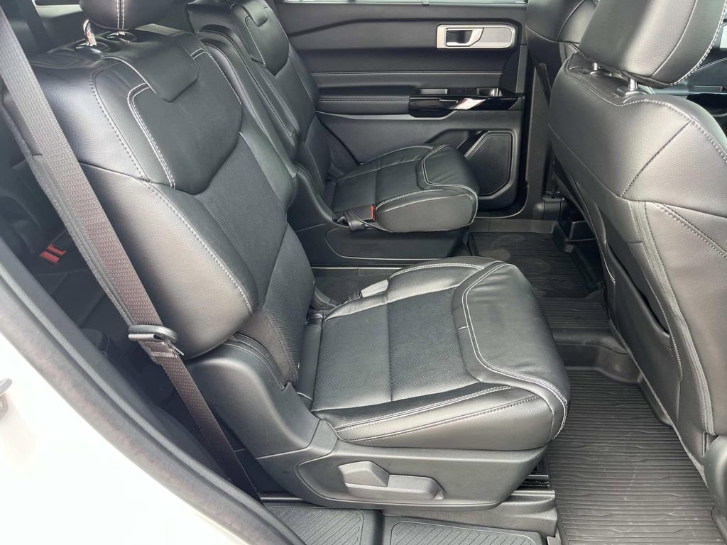 Used 2024 Ford Explorer ST w/ Equipment Group 401A AWD/4WD image 19