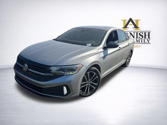 Used 2023 Volkswagen Jetta Sport w/ IQ.Drive Package FWD image 4