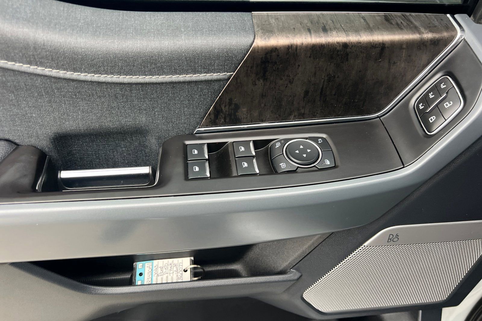 Used 2023 Ford F150 Lariat w/ Trailer Tow Package image 8