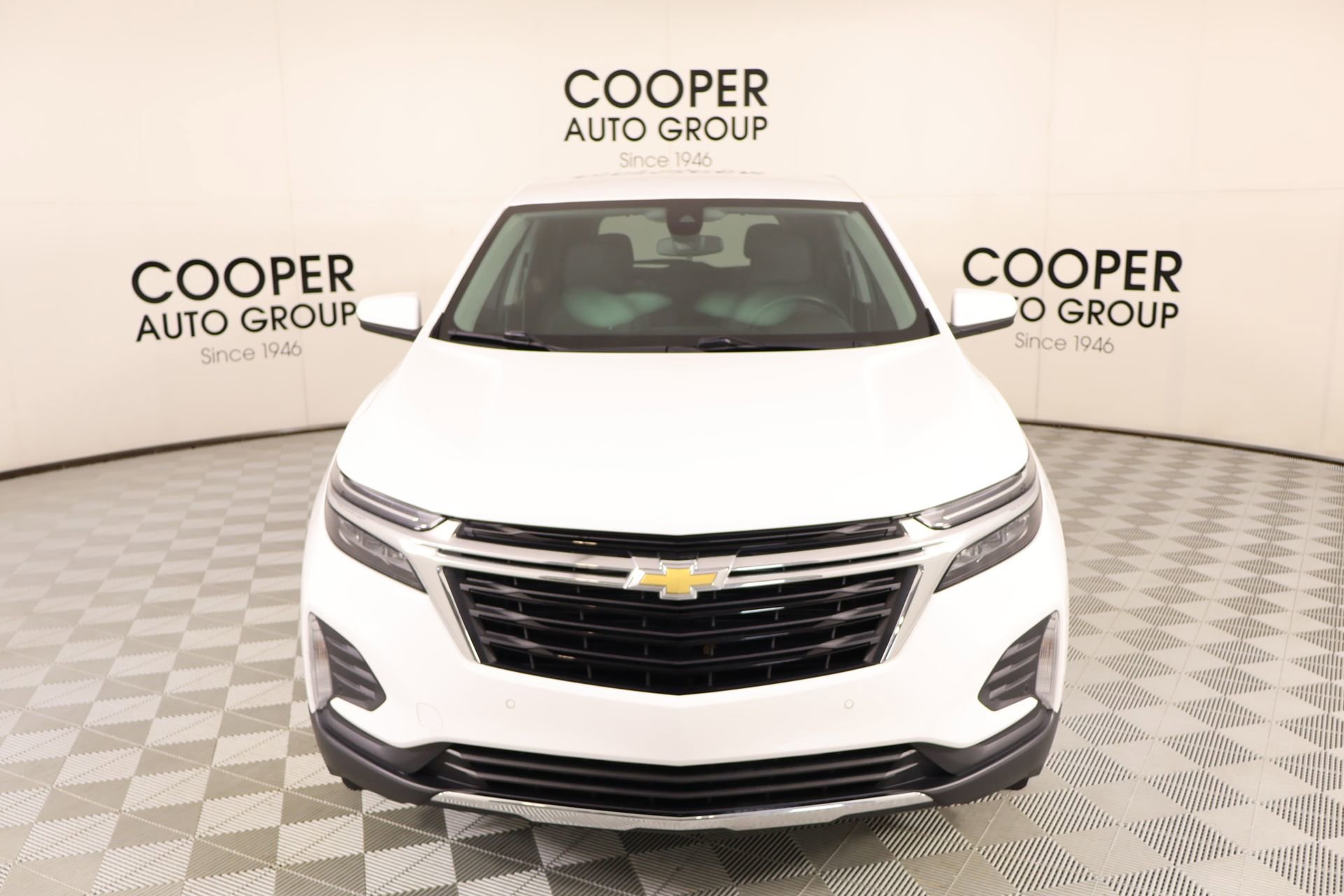 Used 2023 Chevrolet Equinox LT FWD image 9