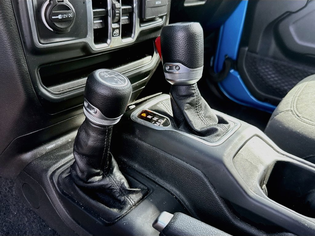 Certified 2023 Jeep Wrangler Unlimited Sport w/ Sun And Sound Package AWD/4WD image 22