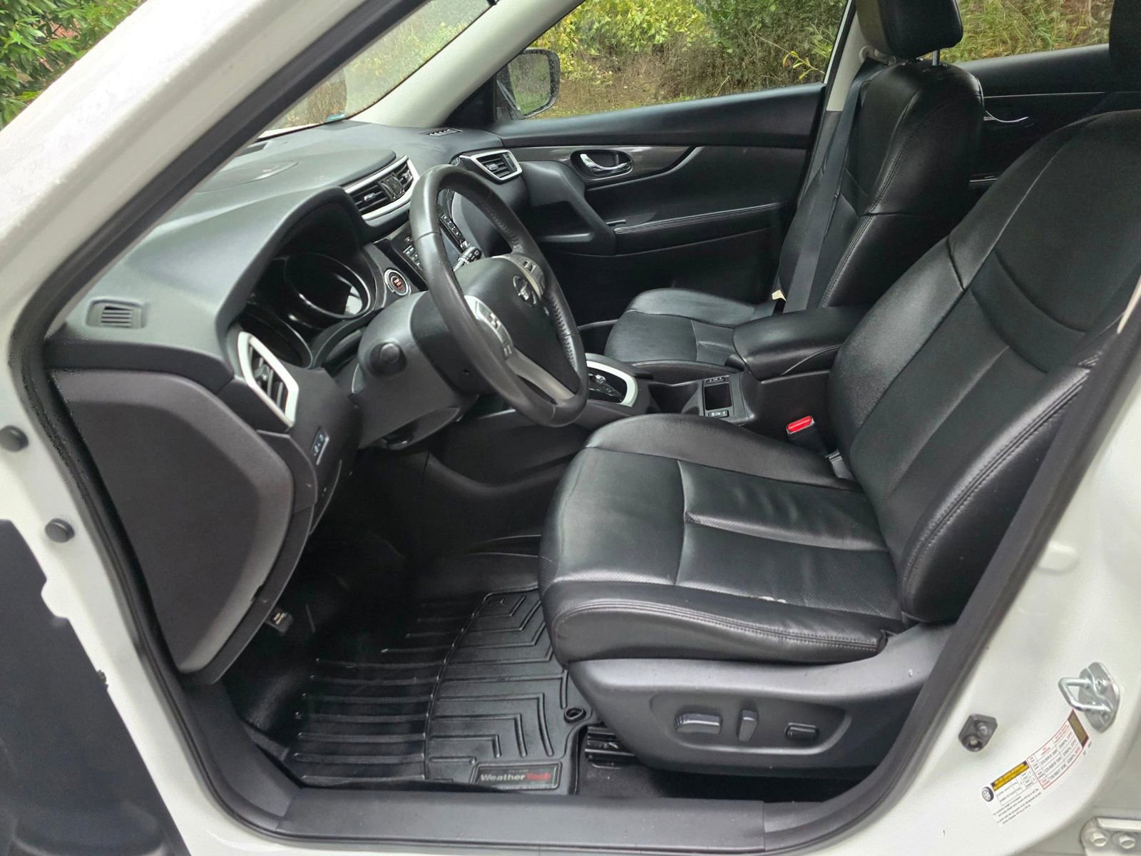 Used 2016 Nissan Rogue SL w/ SL Premium Package image 18