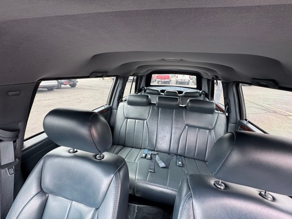 Used 2010 Cadillac DTS Limousine FWD image 19