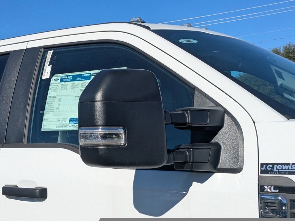 New 2025 Ford F350 XL w/ XL Chrome Package image 12