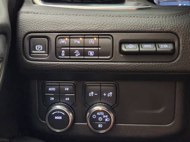 Used 2023 GMC Yukon Denali AWD/4WD image 22