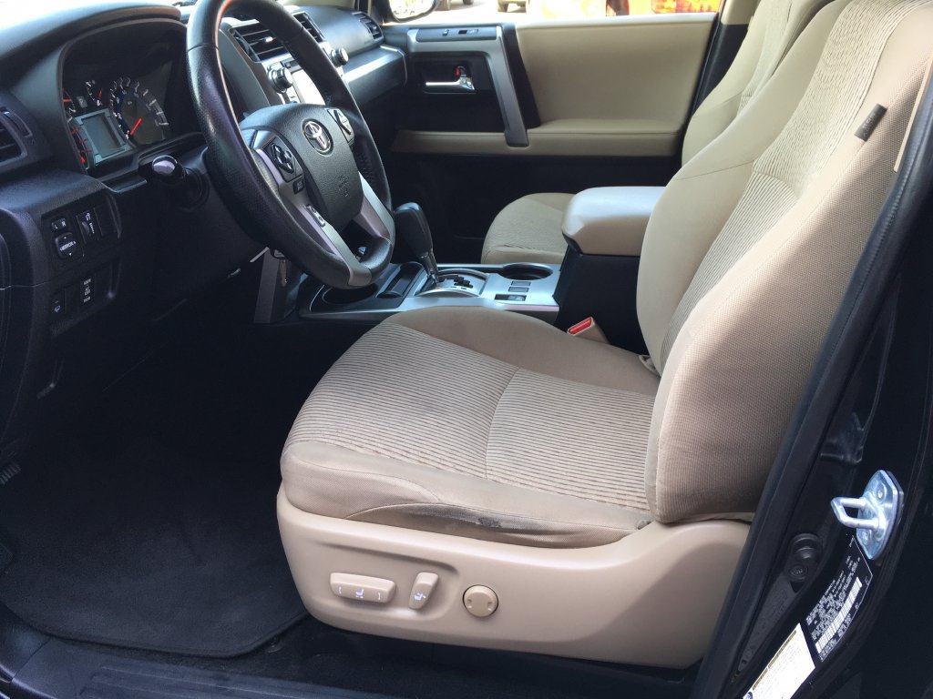 Used 2018 Toyota 4Runner SR5 AWD/4WD image 20