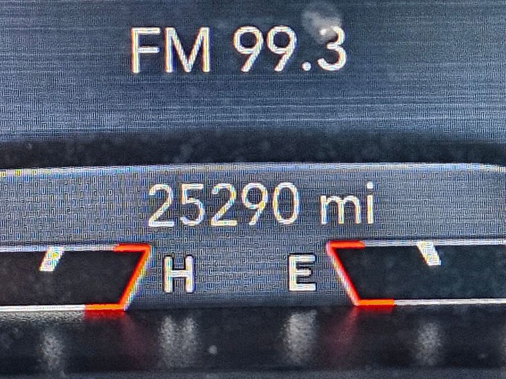 Used 2019 Jeep Cherokee Limited w/ Luxury Group image 32