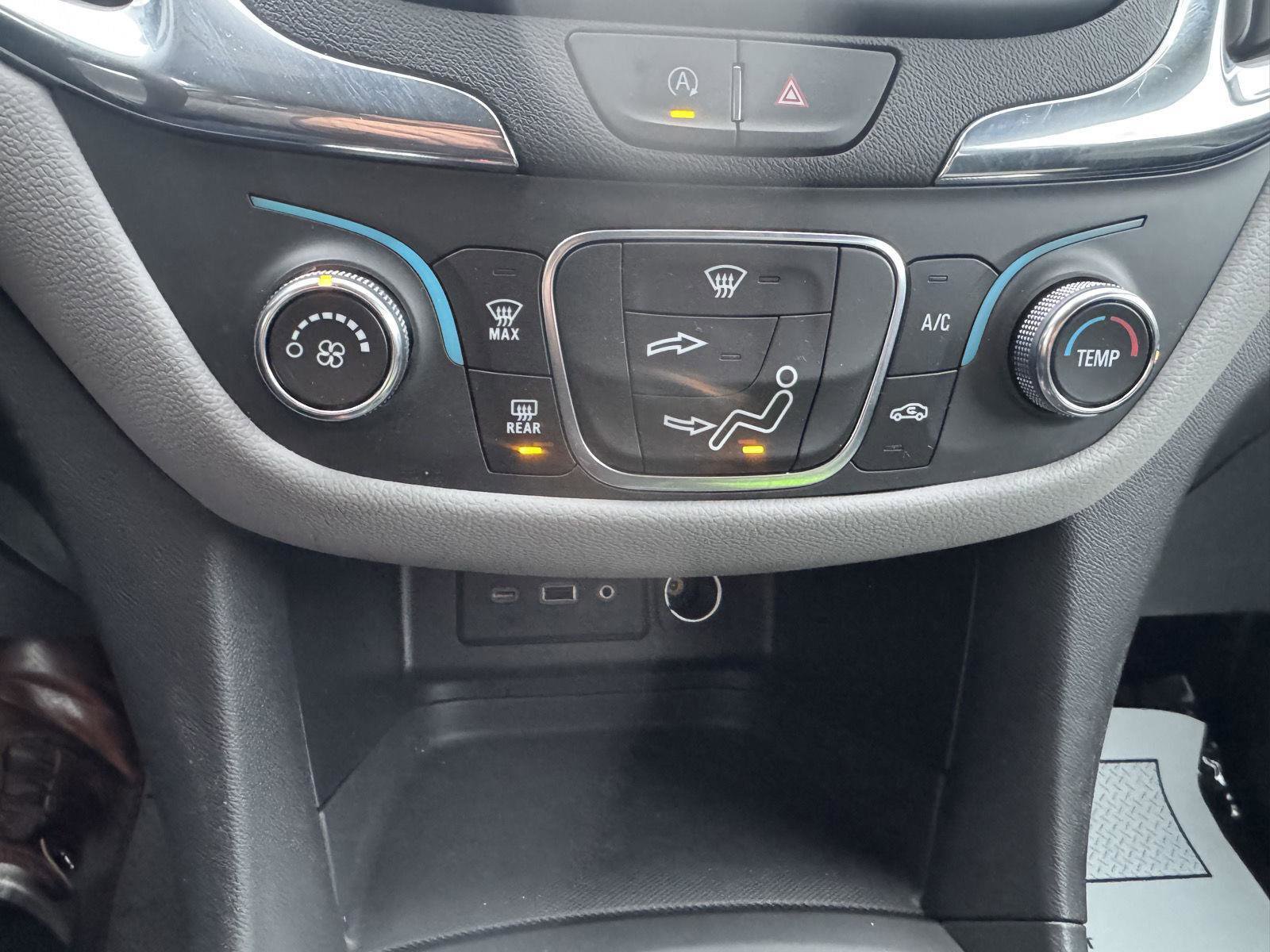 Used 2023 Chevrolet Equinox LS w/ LS Convenience Package image 18