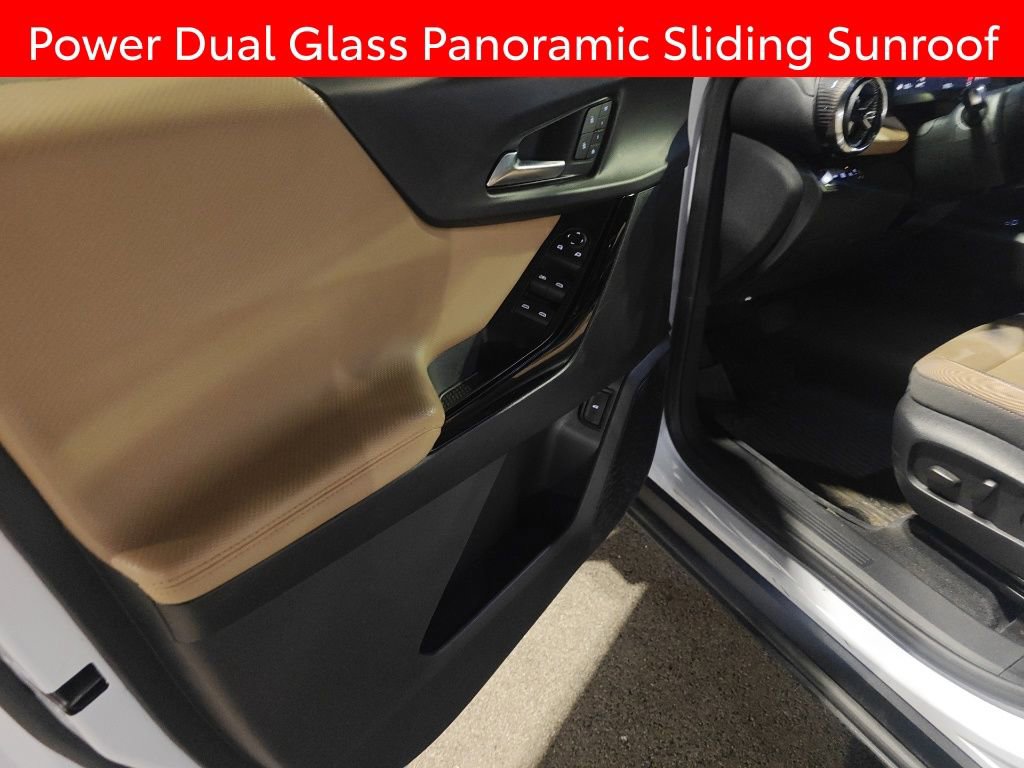 Used 2026 Chevrolet Equinox ACTIV w/ Convenience Package III image 5