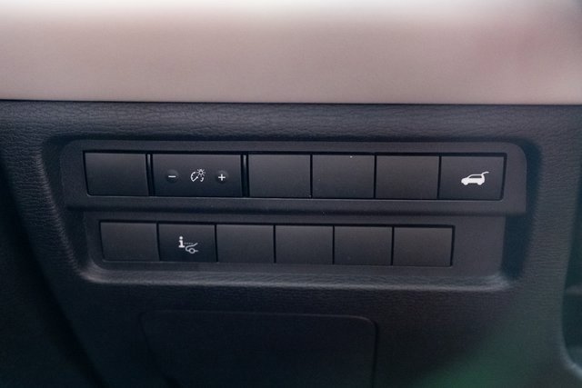 New 2025 Mitsubishi Outlander AWD image 15