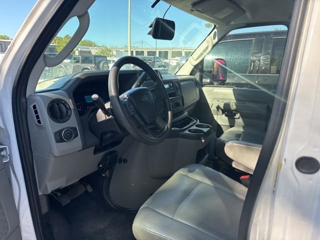 Certified 2023 Ford E-450 and Econoline 450 Super Duty w/ Power Windows & Locks Group image 2