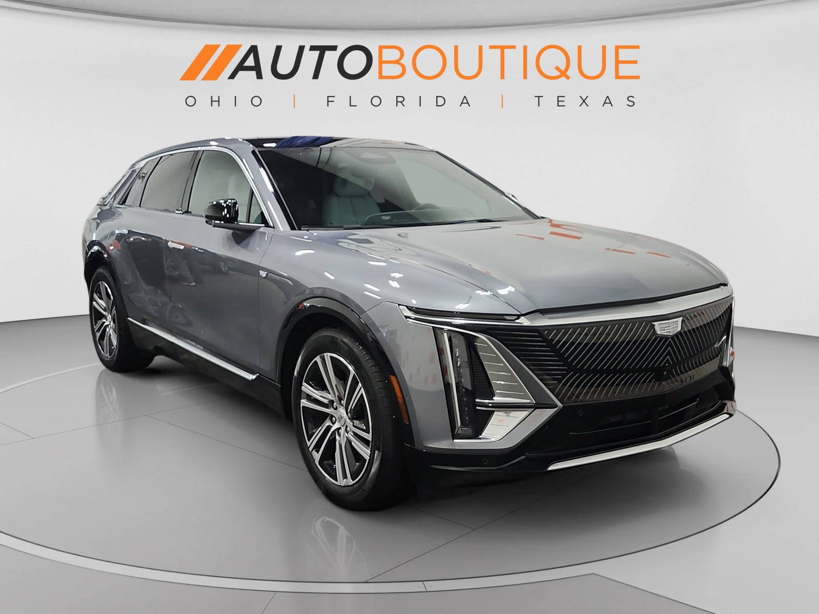 Used 2023 Cadillac Lyriq 2WD image 7
