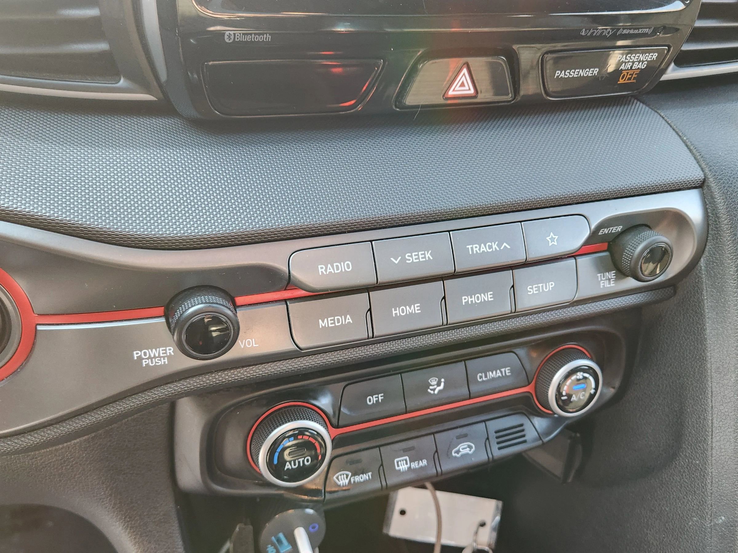 Used 2020 Hyundai Veloster Turbo image 24