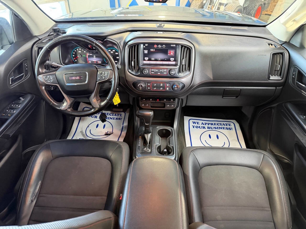 Used 2015 GMC Canyon SLE image 20