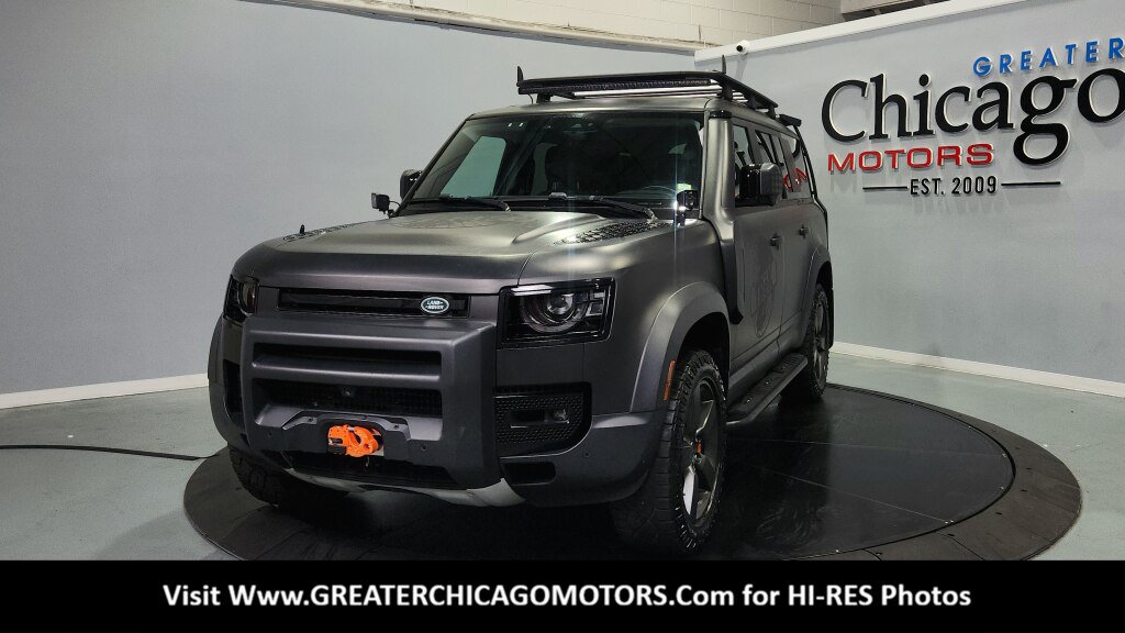 Used 2023 Land Rover Defender 130 SE AWD/4WD image 4