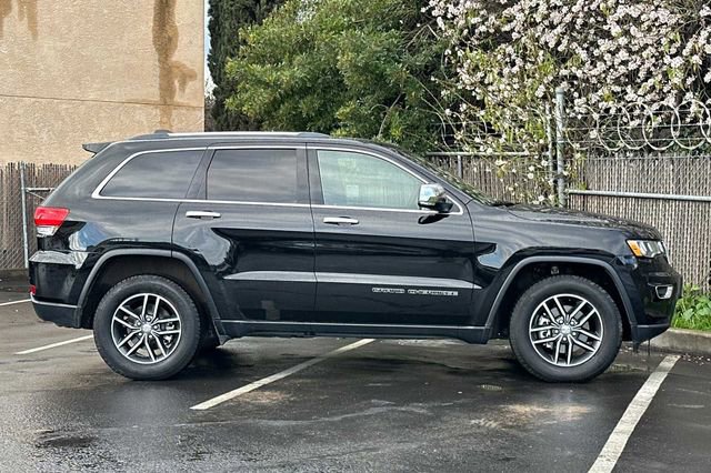 Used 2018 Jeep Grand Cherokee Limited image 7