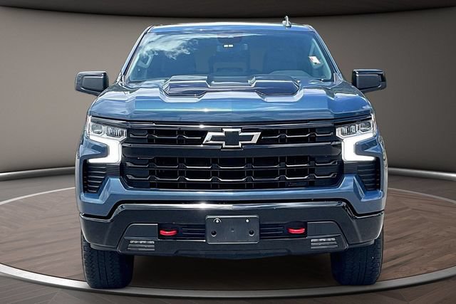 Used 2024 Chevrolet Silverado 1500 LT Trail Boss w/ Convenience Package II AWD/4WD image 3