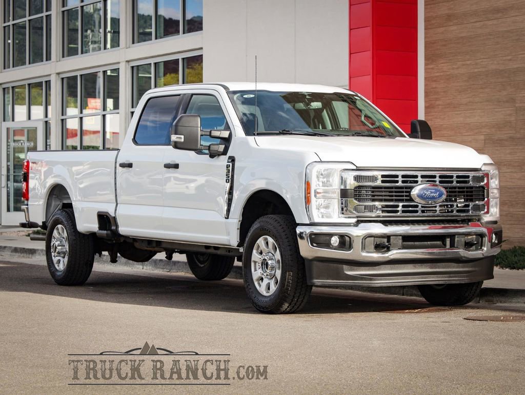 Used 2023 Ford F350 XLT w/ 360-Degree Camera Package AWD/4WD image 1