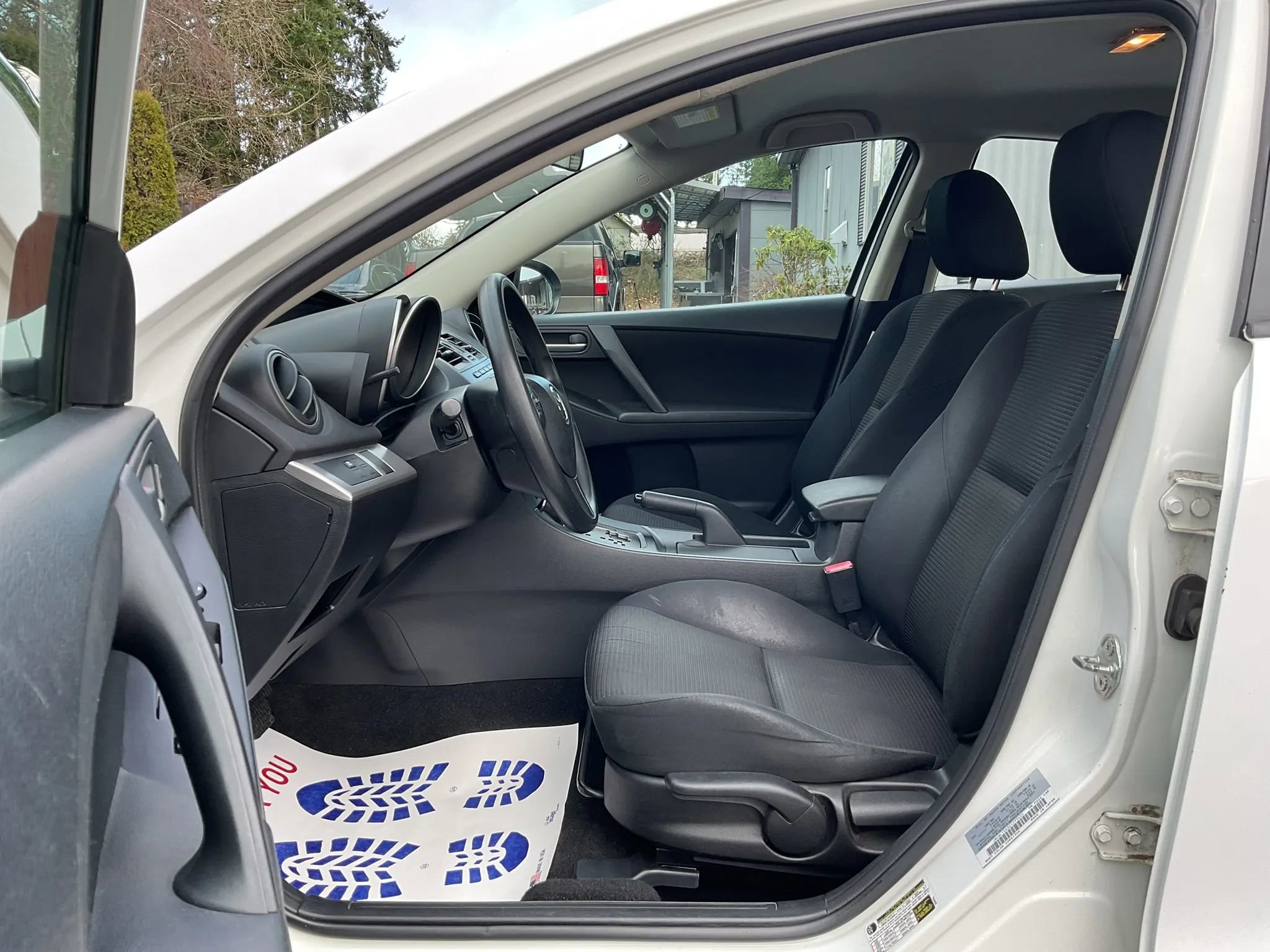 Used 2012 MAZDA MAZDA3 i Sport image 9